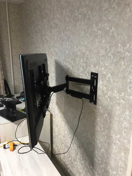 Повісить телевізор на стіну. Установка кріплення для телевізора Монтаж