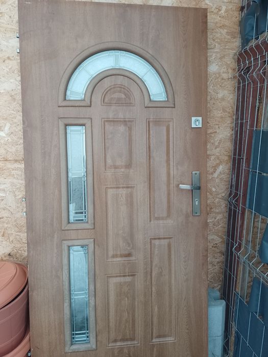 Sprzedam drzwi zewnętrzne