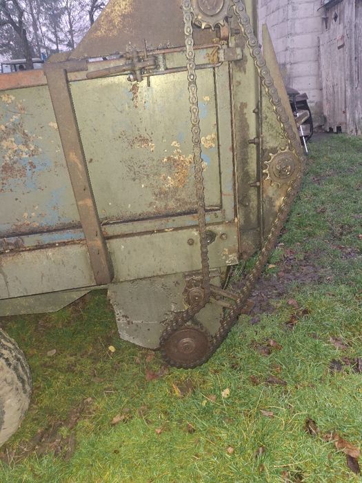 Розкидач органічних добрив 4т.