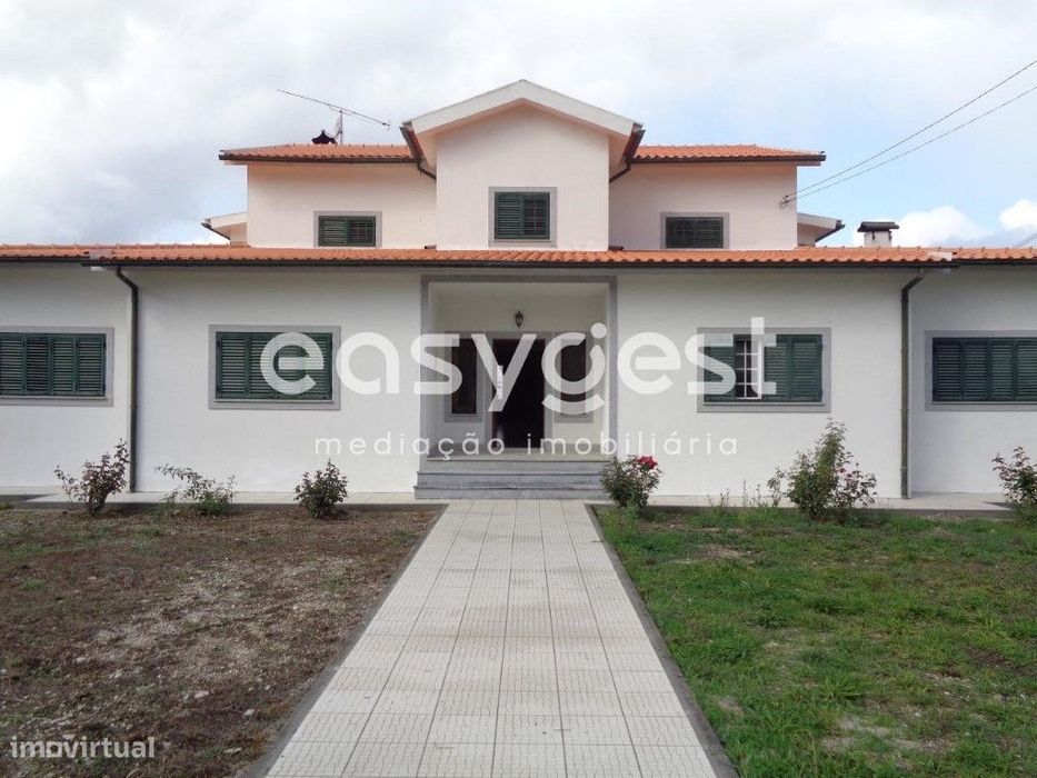 Moradia isolada V6 - Oliveira de Barreiros