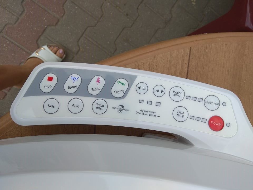 Bidet .nakładka ,deska myjąca na sedes