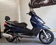 Piaggio X7 250 Transport raty