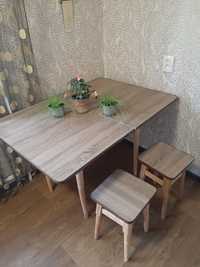 Кухонный стол, стулья, комплект