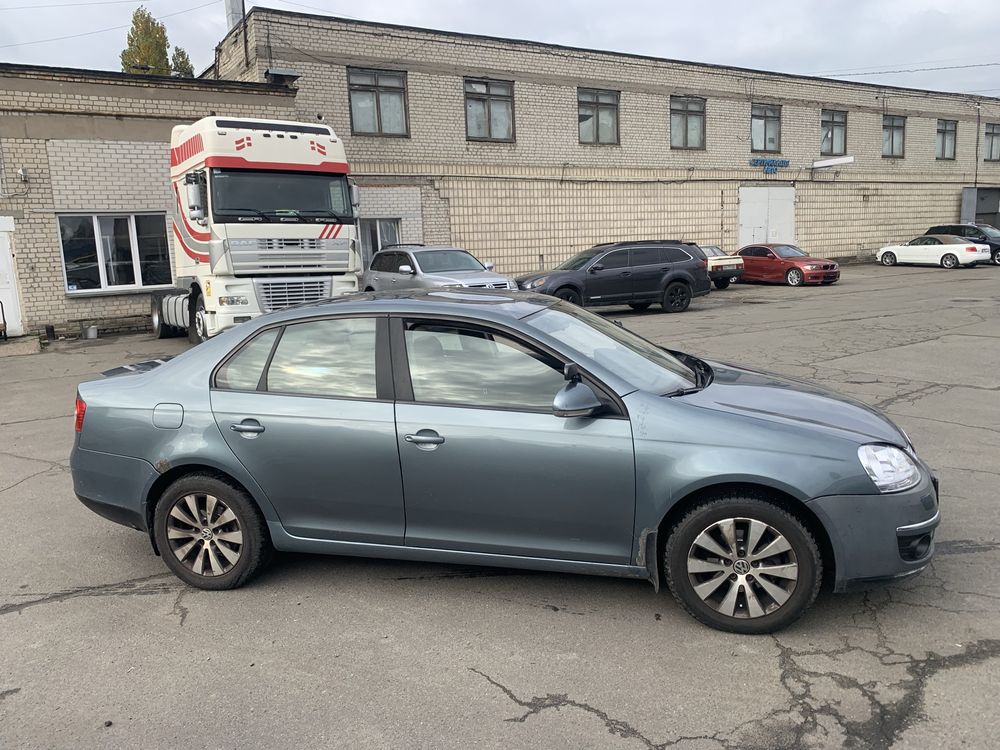 Продам Джетта VW Jetta 2006г.в АКП ГБО «У»