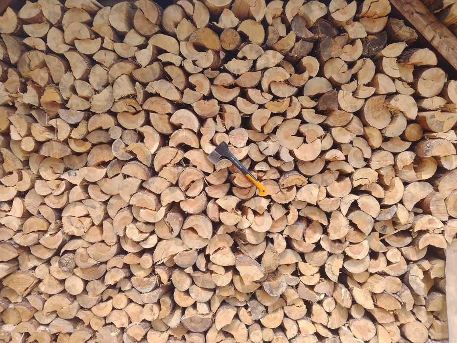 Drewno sosnowe, sosna opał pocięte połupane