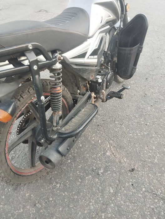 Spark 125 з документами