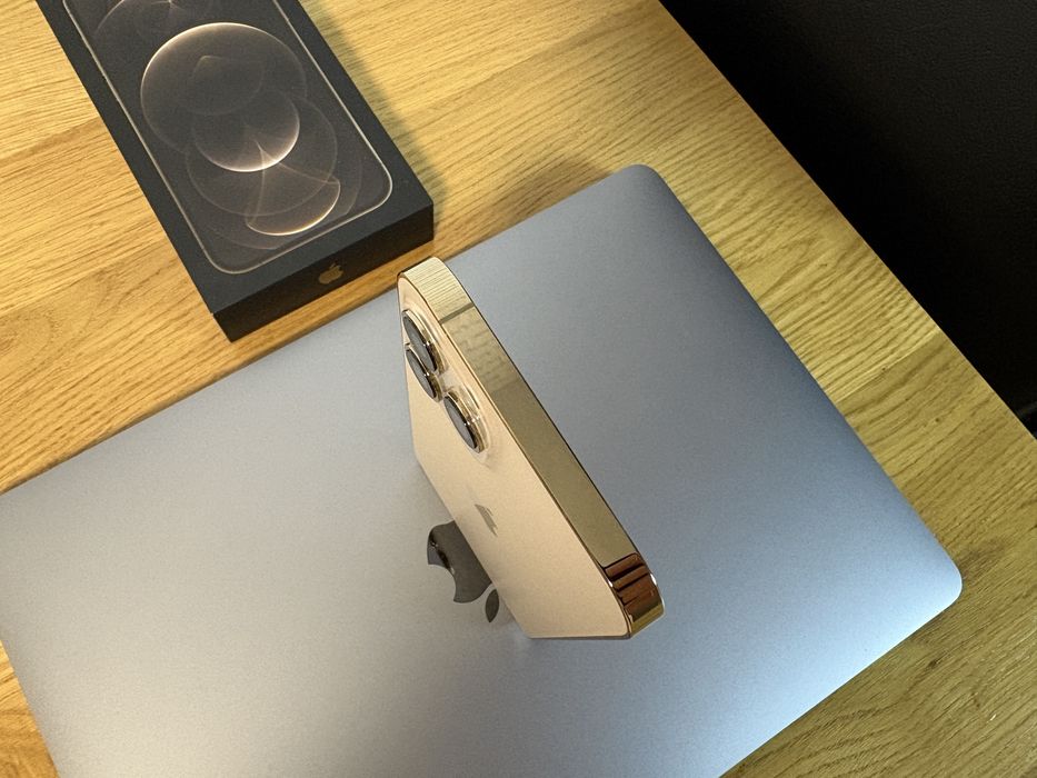 Стан новий iphone 12 pro max