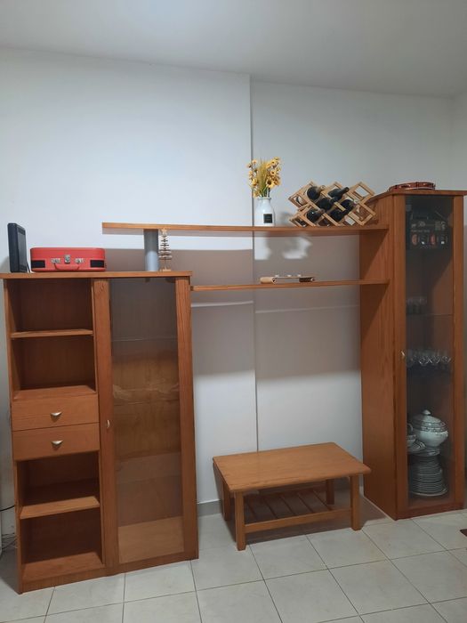Estante castanha