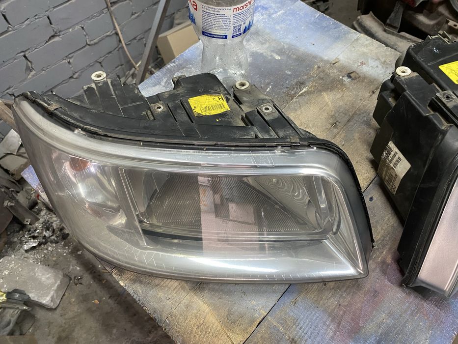 Фары volksvagen T5 фольксваген Т5  3200 ПАРА