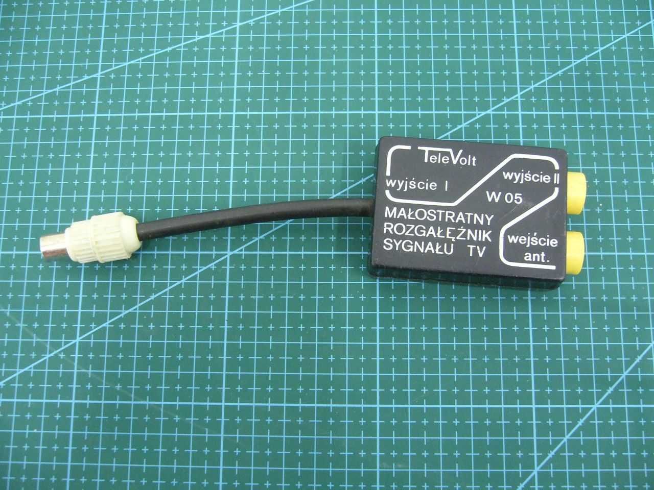 Małostratny rozgałęźnik sygnału TV TeleVolt