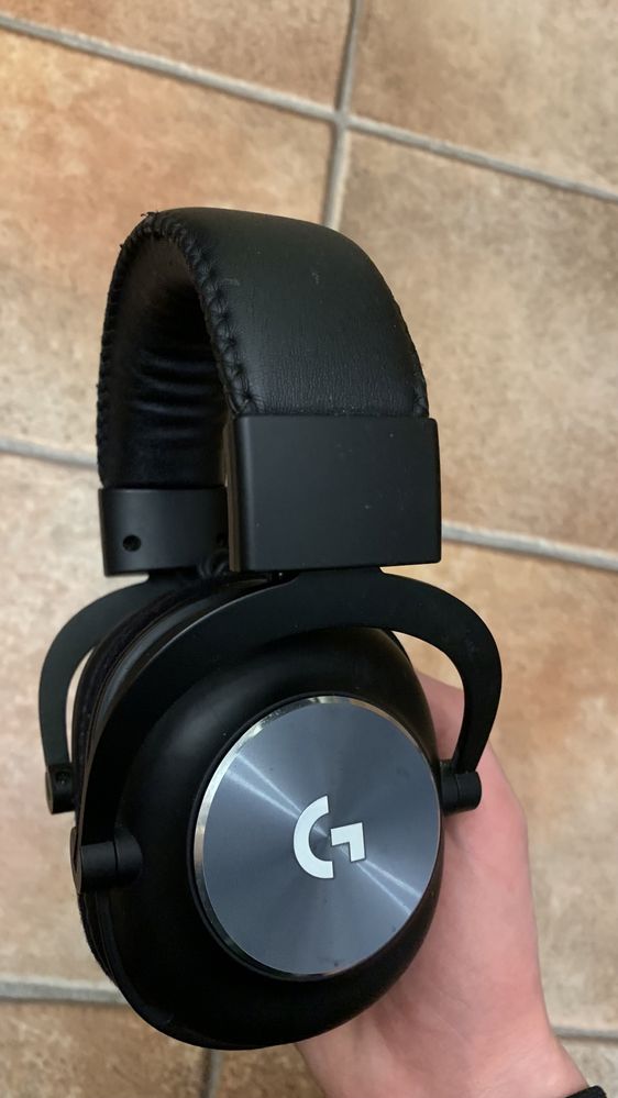 Наушники Logitech G Pro