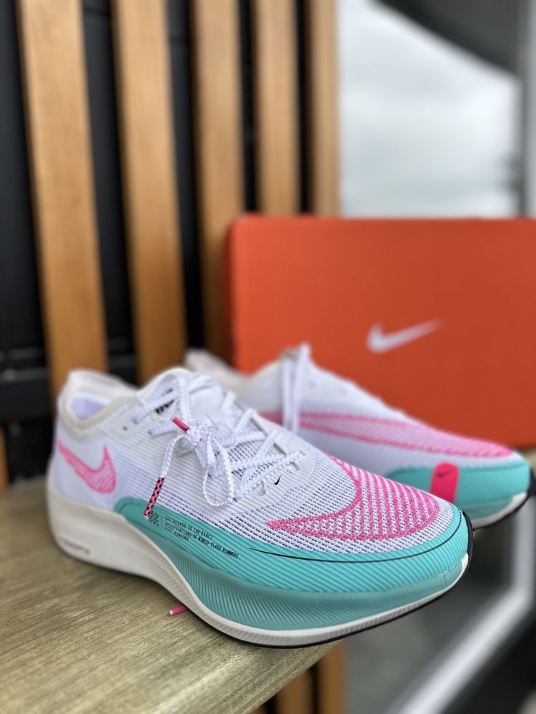 Кросівки Nike zoomX, НОВІ , 41 р.(27 см)