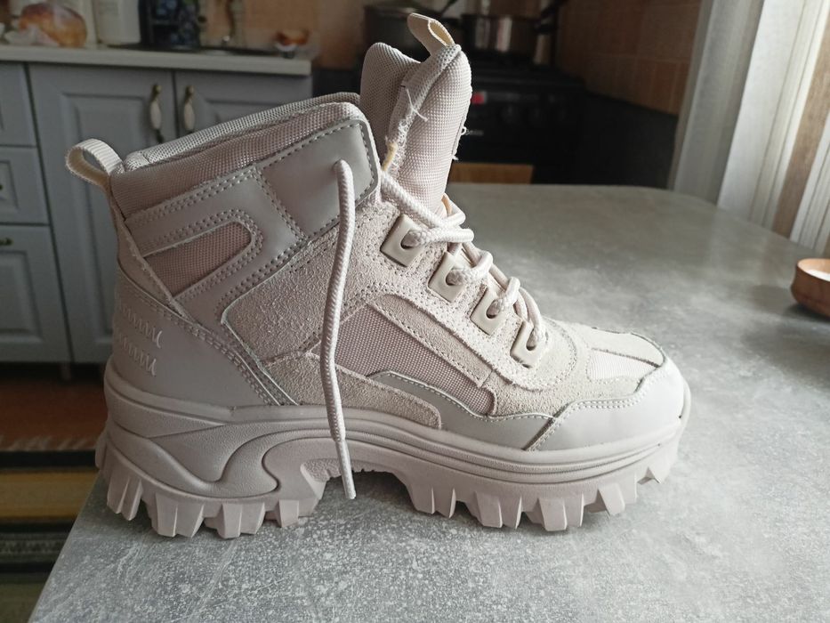 Жіночі ботінки Skechers