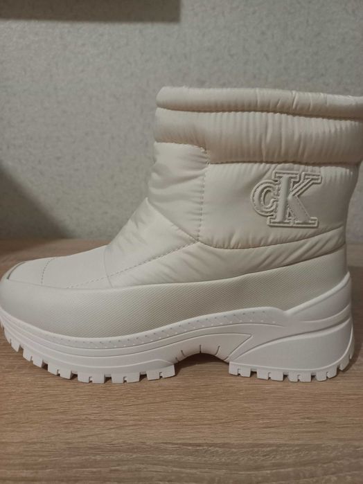 Взуття зимове стильне тепле