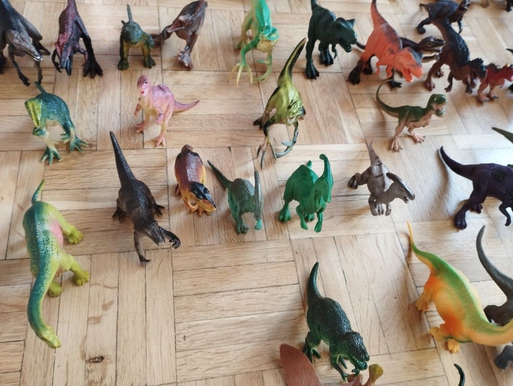 Dinozaury, duży zestaw dinozaurów, figurki dinozaurów