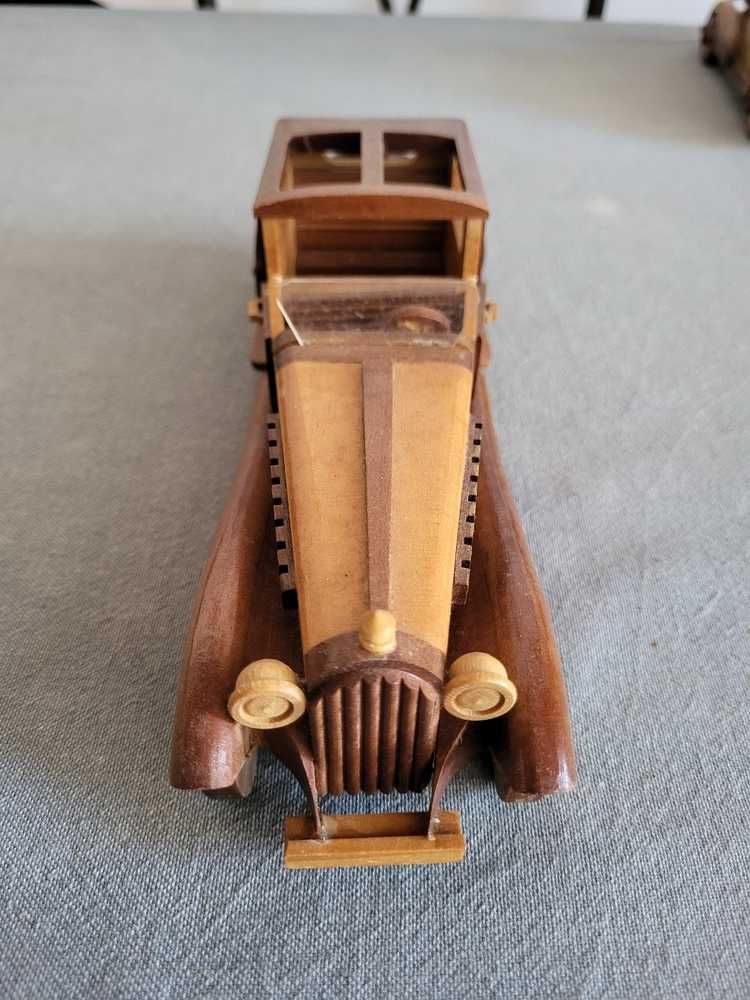 Carro em Madeira