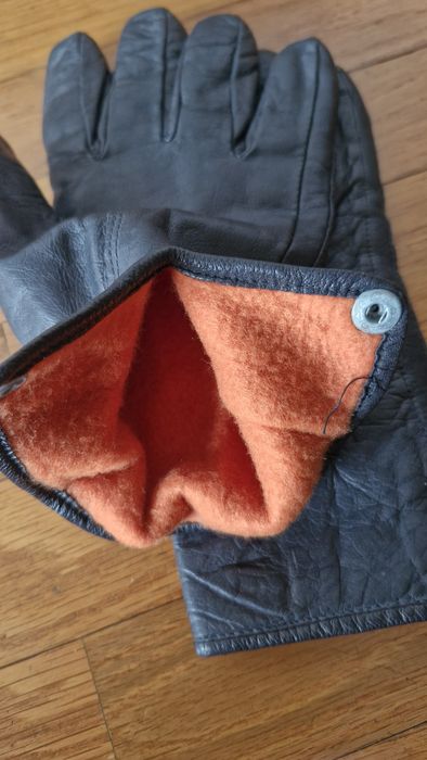 Luvas em Pele pretas