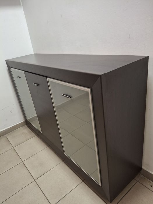Комод новий стильний
