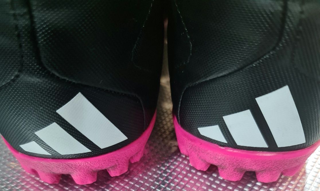 Chuteiras NIKE PREDATOR como novas