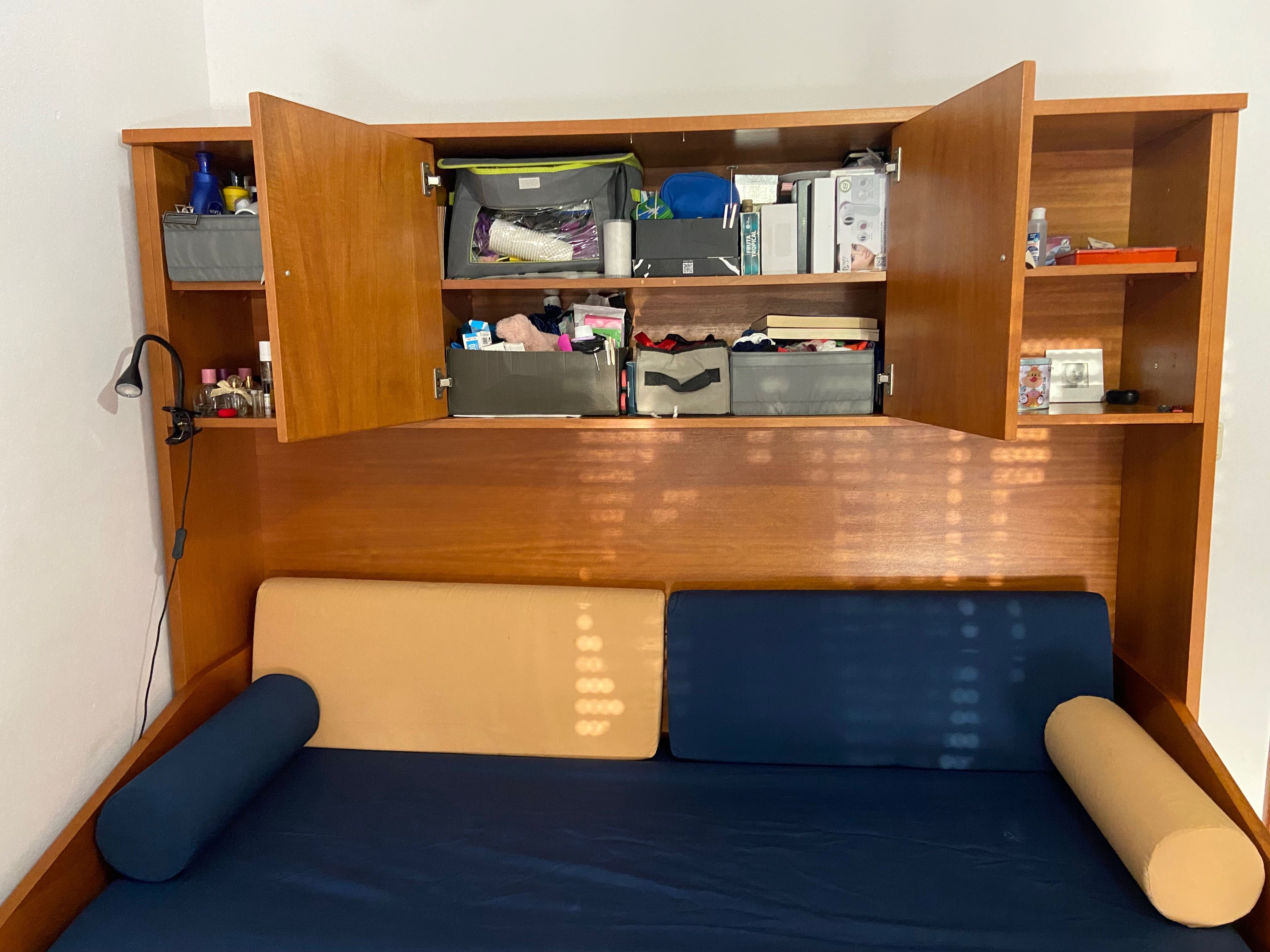 Estúdio de solteiro +cama dupla