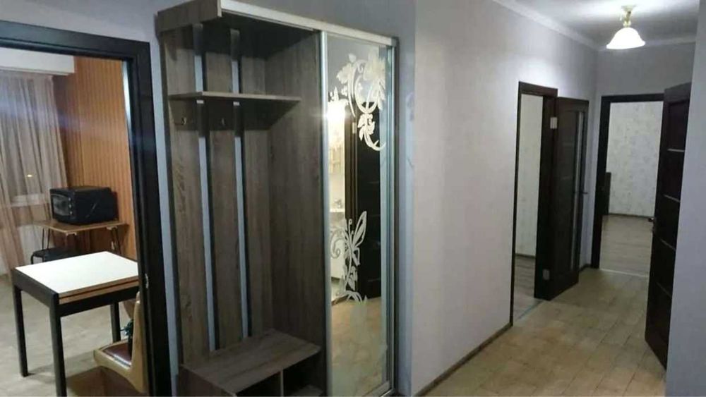 Здам 2к квартиру на Прохоровській