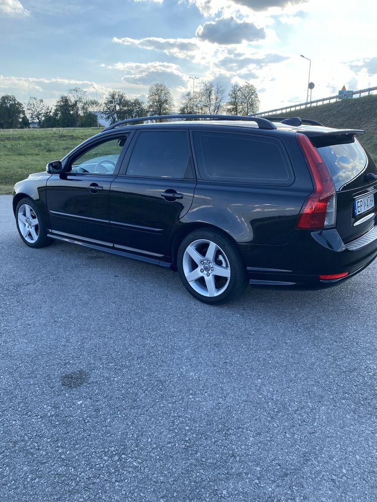 Volvo v50 r design