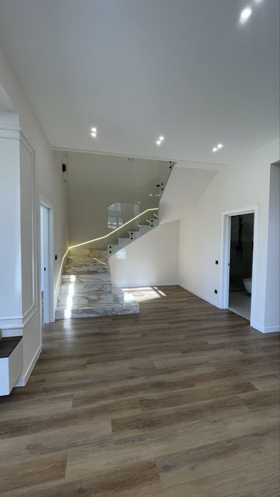 Продаж!Розкішний будинок в с.Крихівці