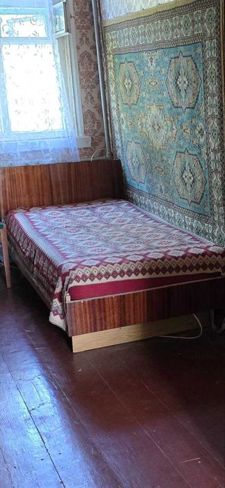 Продам кровати с матрасами 4 шт. б/у недорого.