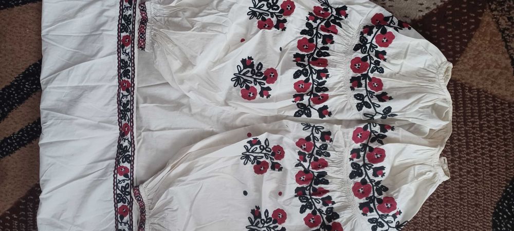 Старовинна вишиванка тамбуром