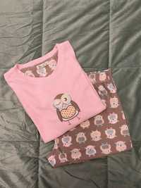 Pijama cor de rosa com mocho