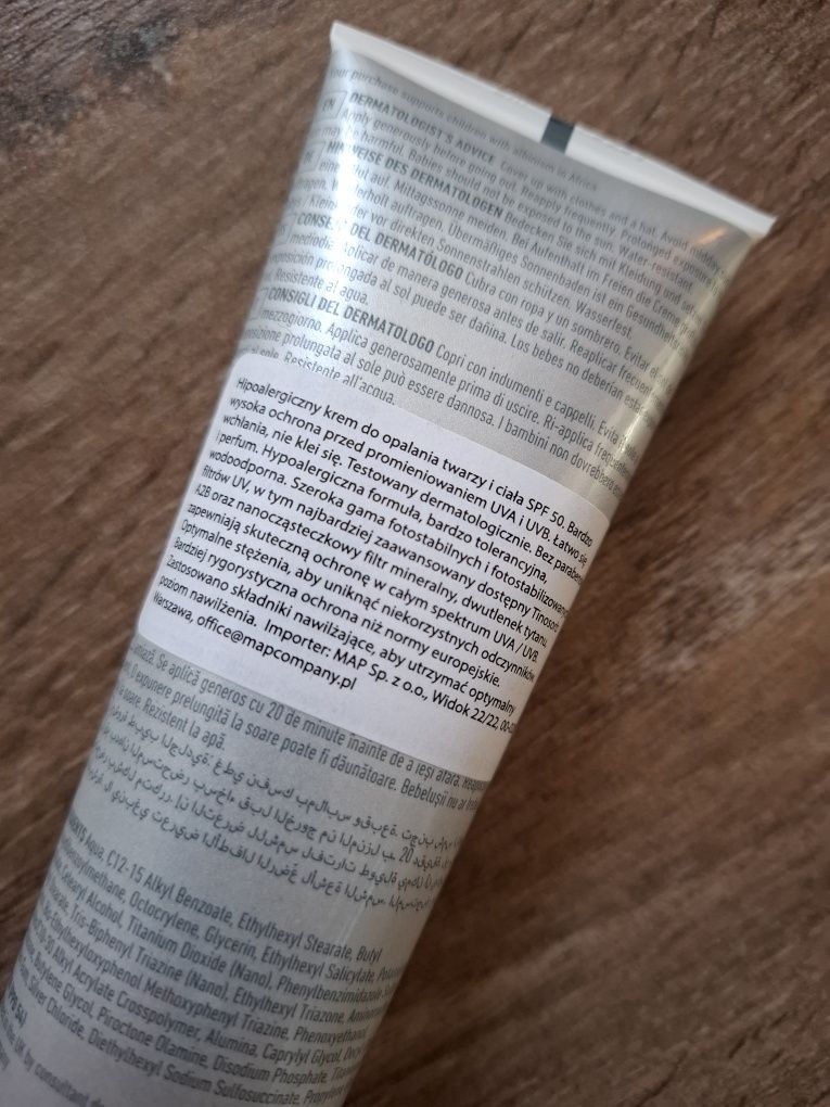 Hipoalergiczny krem do opalania twarzy i ciała SPF 50 Altruist 100 ml