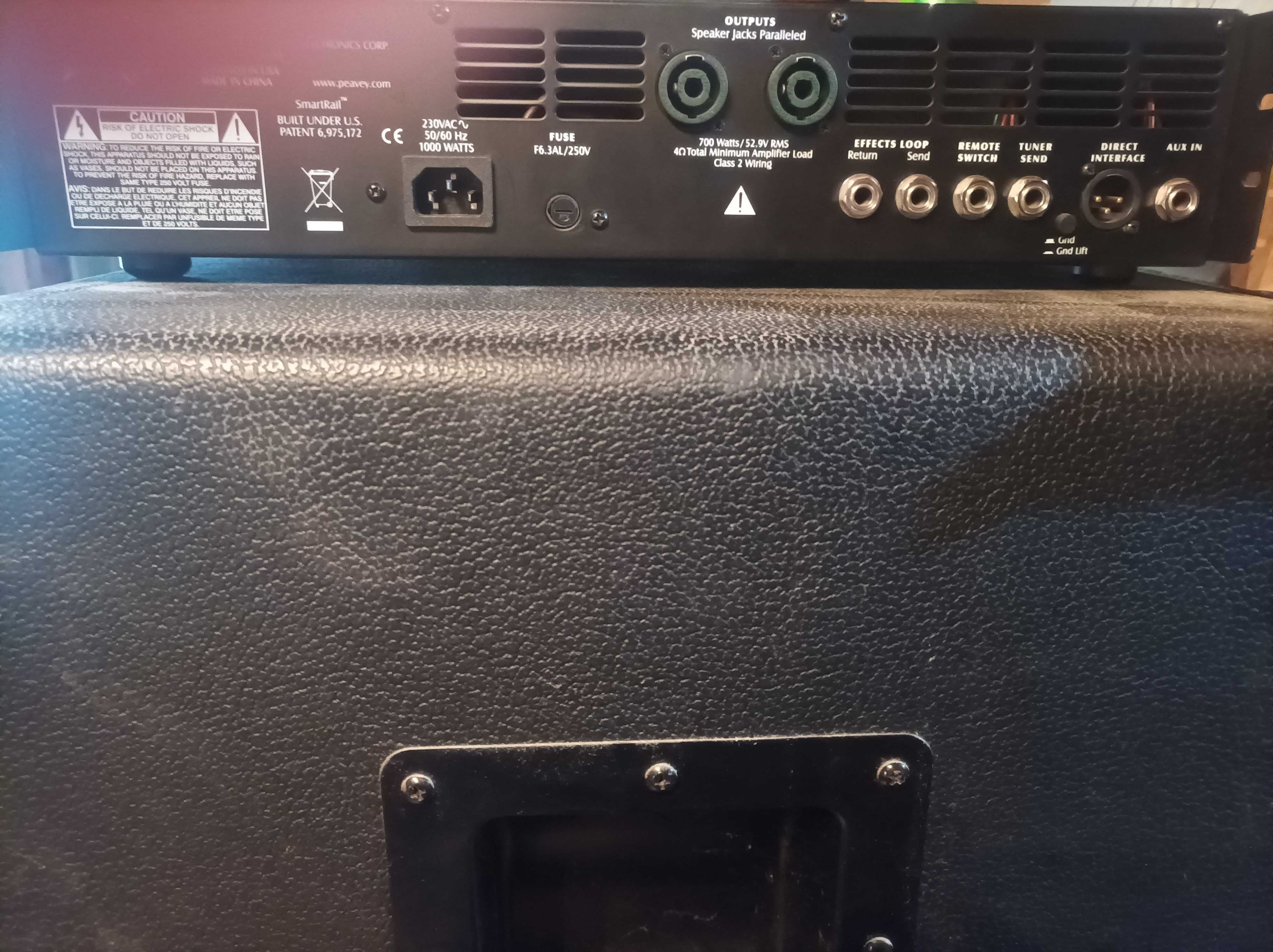 Head Basowy Peavey tour700 pus kolumna