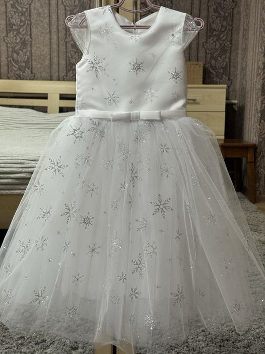 Плаття на дівчинку 5-6 років