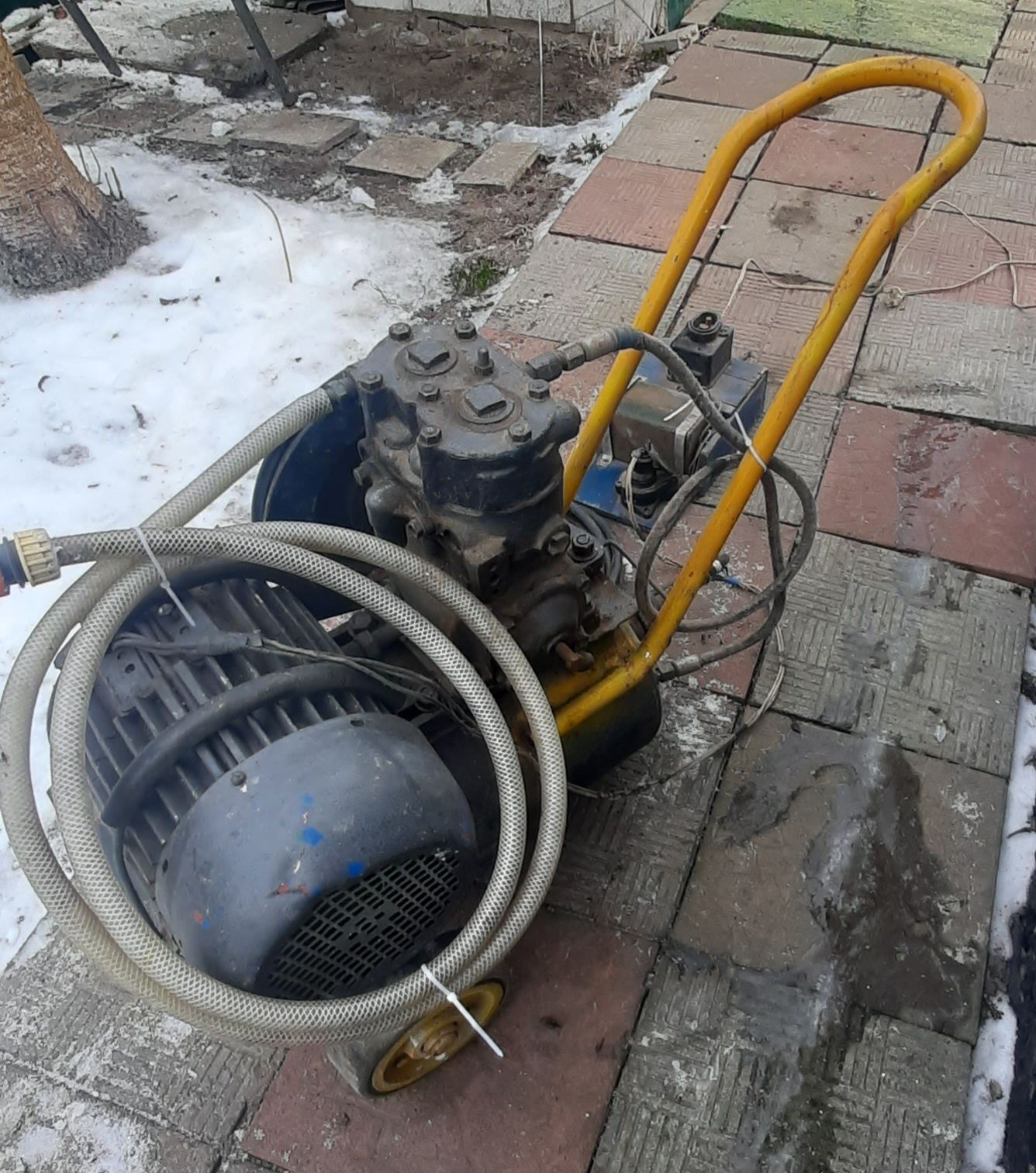 Повітряний компресор