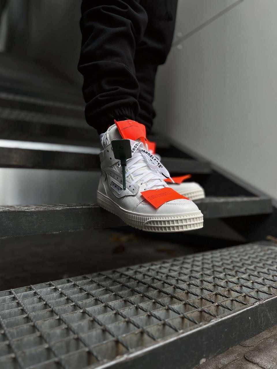 Кроссовки Off-White Off Court 3.0 Leather White White Orange