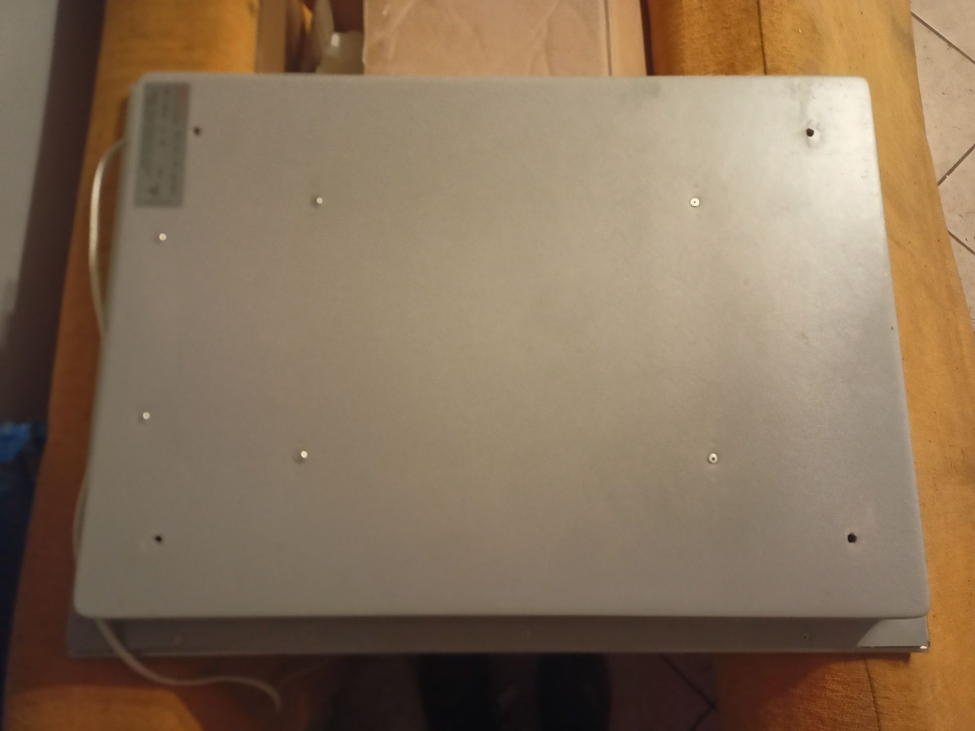 Ramka zatrzaskowa podświetlana aluminiowa