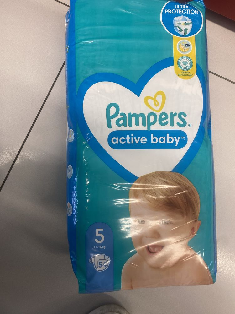 Памперси фірми Pampers active baby!