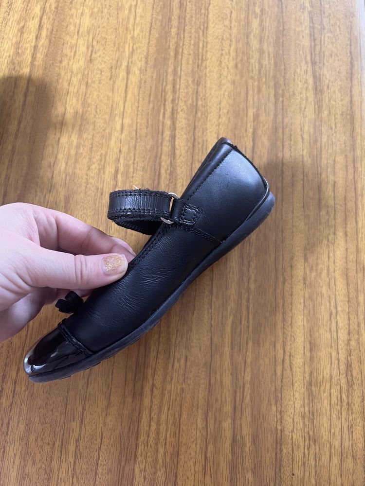 Туфлі для дівчинки
