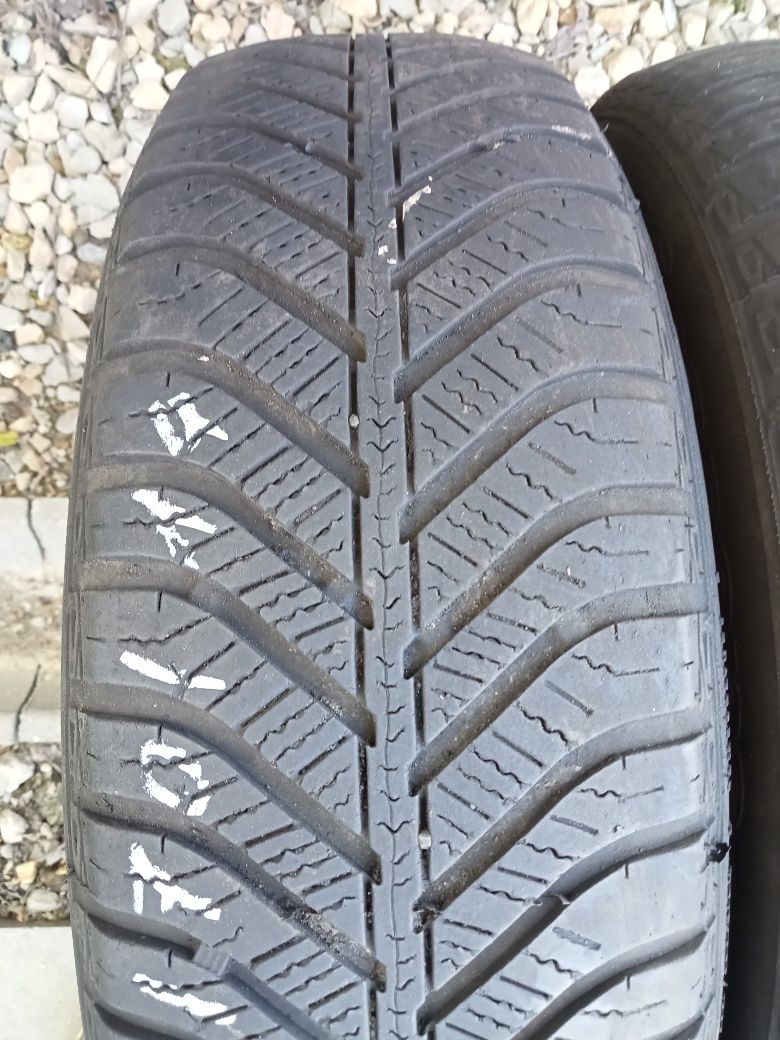 2x Opony Używane Całoroczne 165/70R14 Goodyear