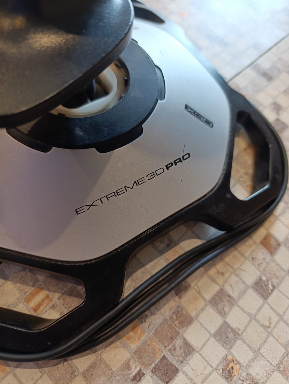 Джойстик Logitech Extreme 3D Pro — ідеальний для авіасимуляторів!