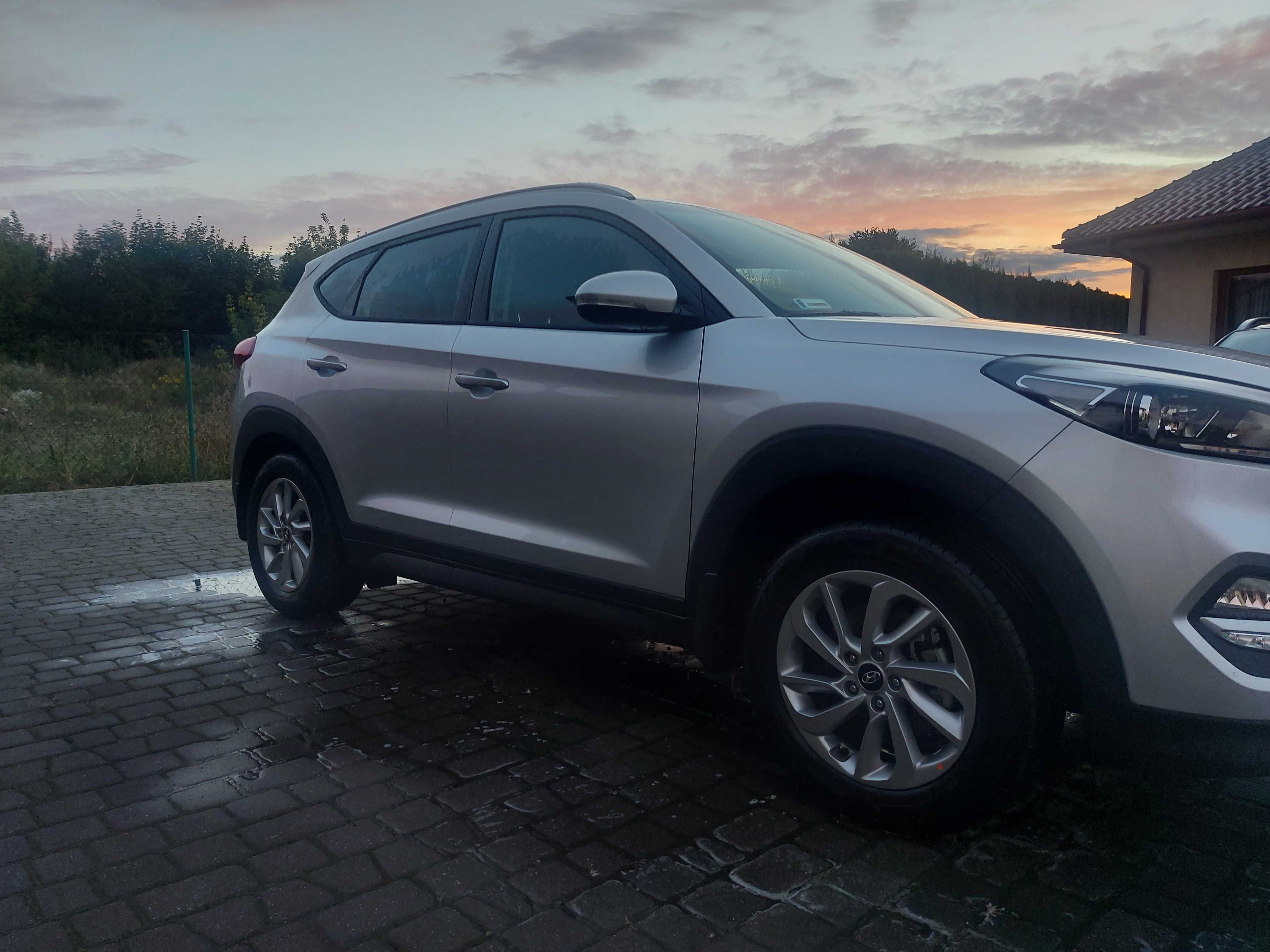 sprzedam samochód SUV HYUNDAI TUCSON 2017 stan idealny