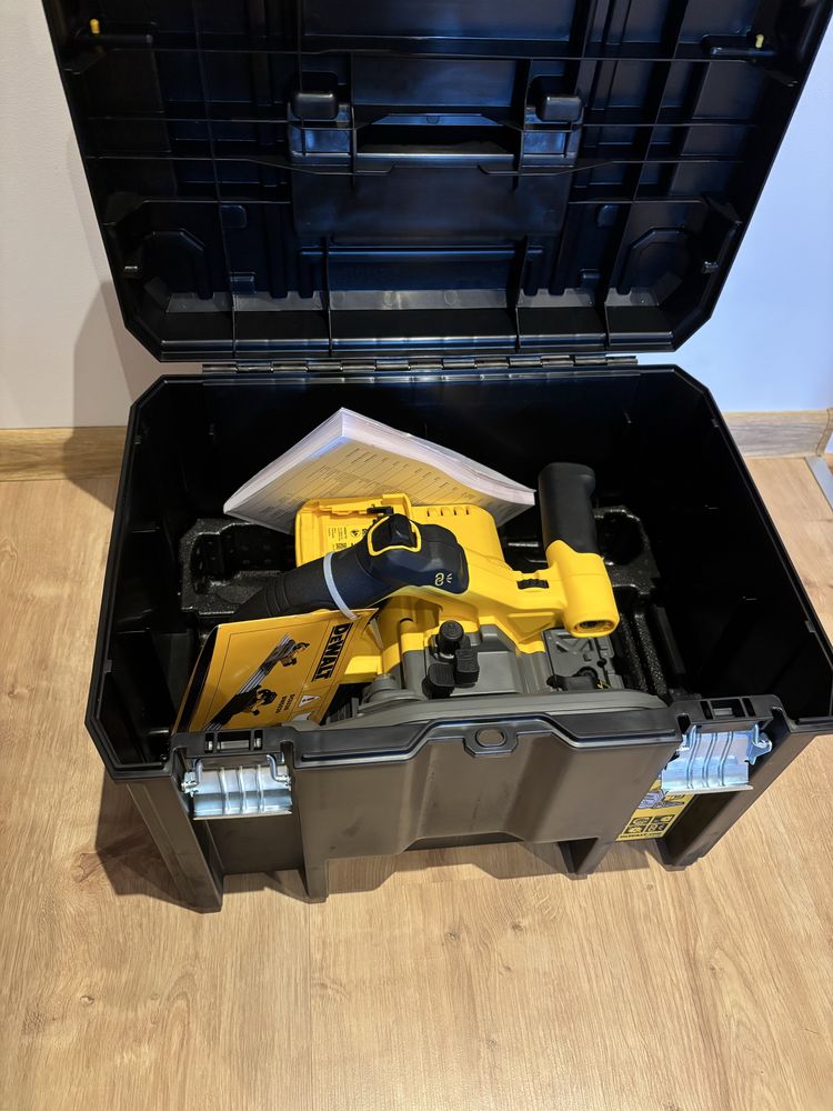 Pilarka DeWalt DCS520NT Nowa
