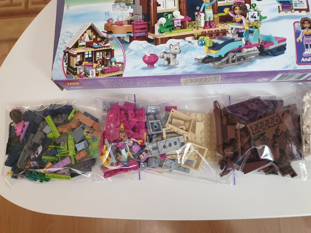 Лего 41323 Горнолыжный курорт, LEGO Friends 41015, 41324, 41339, 10257