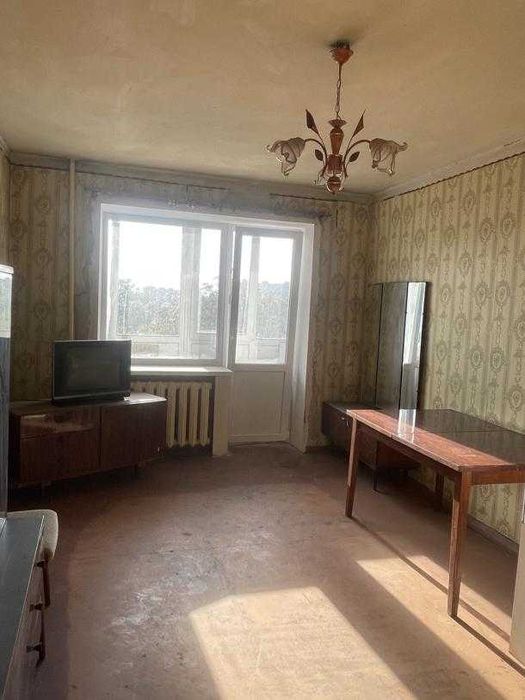 Продам 3х комнатную квартиру на Холодной Горе в кирпичном доме