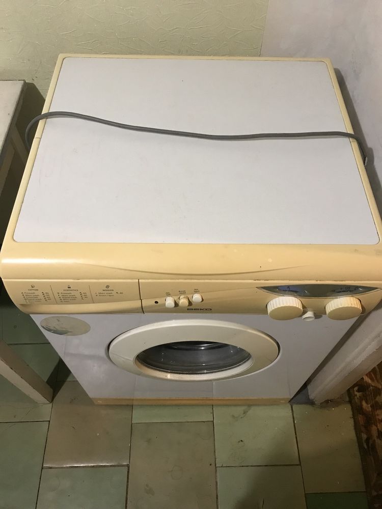 Стиральная машинка Beko WN 6005 RS не рабочая, на запчасти