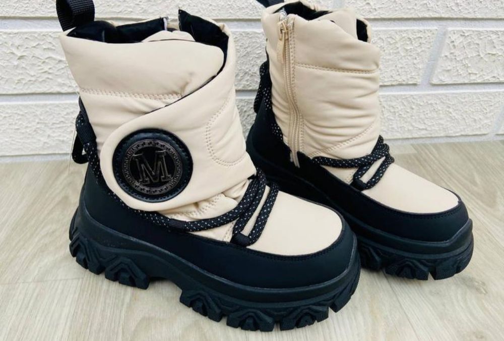 Зимові сапожки теплі .