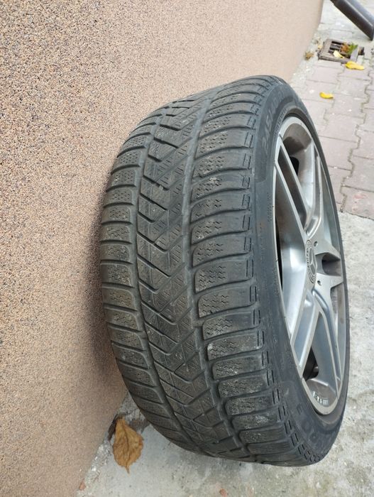 Sprzedam 4kola do Mercedesa AMG 245/40/18 felgi z czujnikiem , opony l