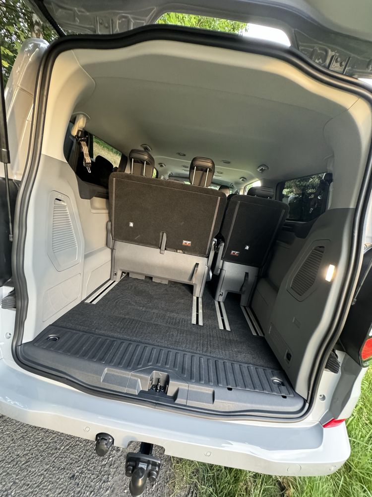 WYNAJEM NOWEGO BUSA 8 OSÓB Ford Tourneo Comfort Lux 4x4