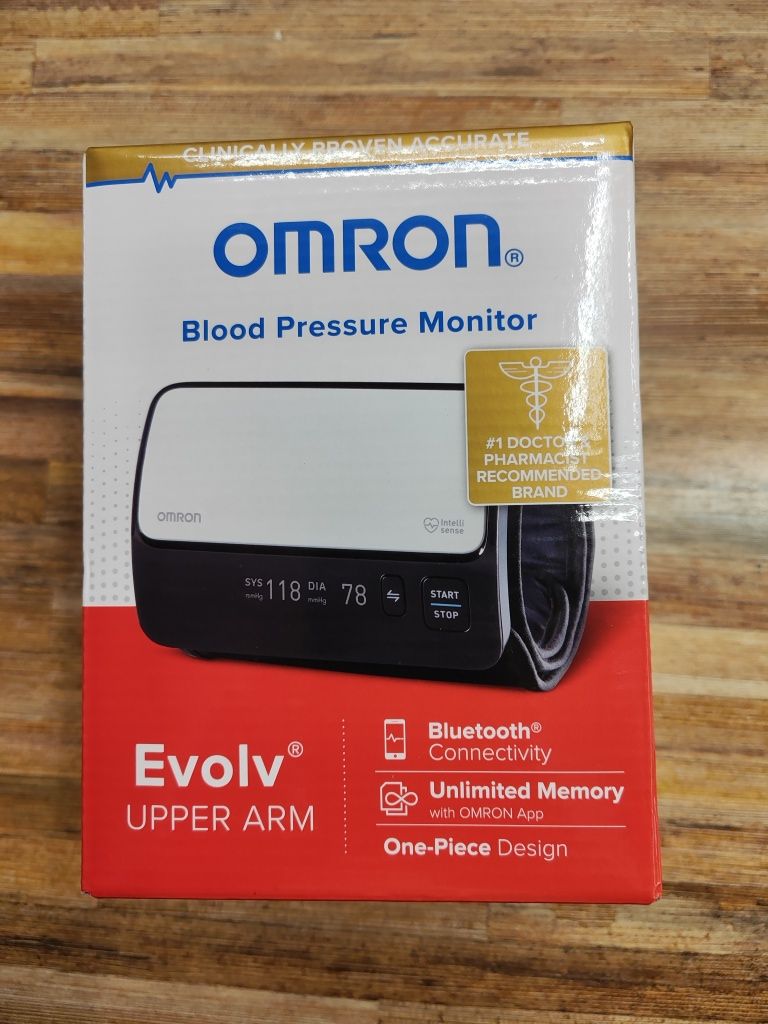 Тонометр OMRON Evolv , made in Japan,новый