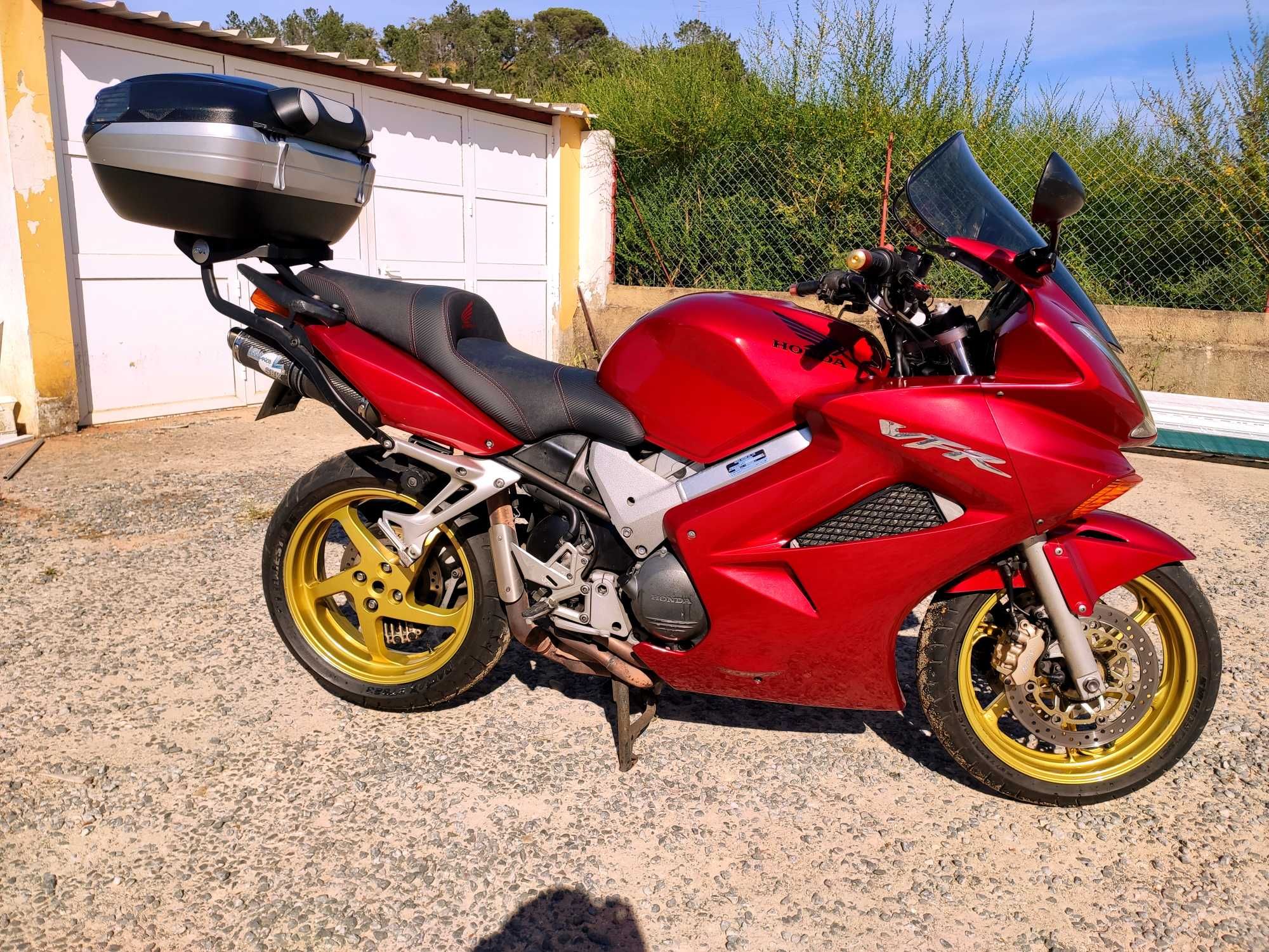 Honda VFR 800 VTEC